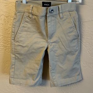 Boys RVCA khaki weekday stretch size 22 shorts